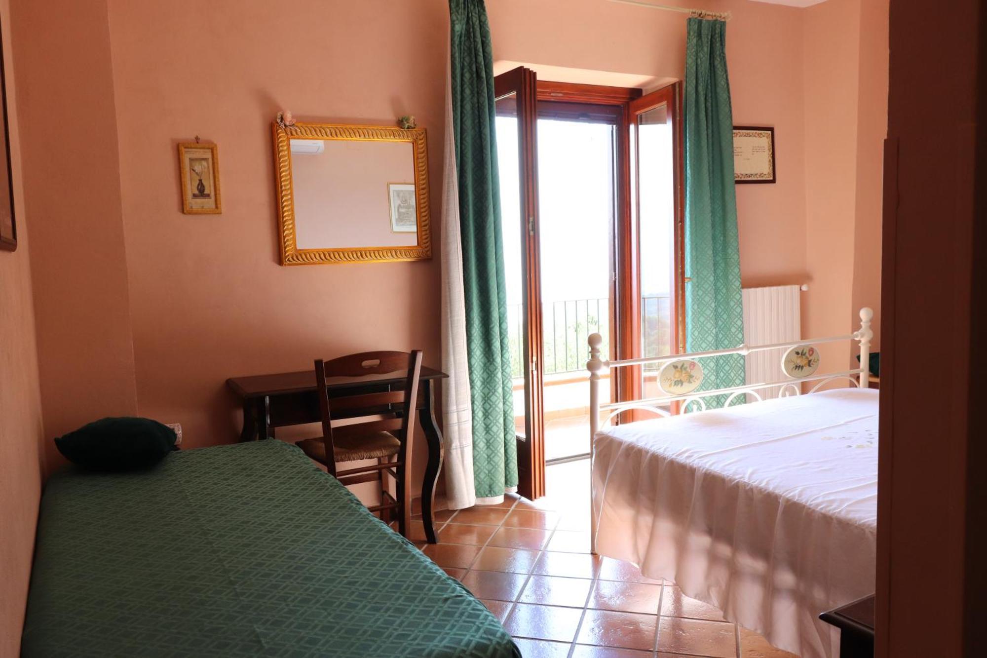 Hostal Agrestis Domus San Giovanni a Piro Exterior foto